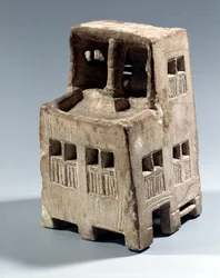 Model af et hus (kalksten)